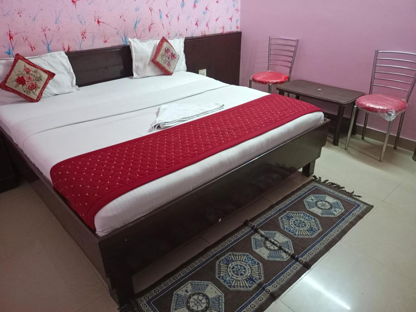 Airport Hotel Pariksheet Inn Nuova Delhi Esterno foto
